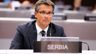 Stiže iz SNS, poslanik je 22 godine, nikad se nije javio za reč, a ima veliko bogatstvo