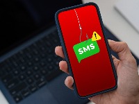 Ovako vam skidaju novac sa računa: Važno upozorenje MUP o lažnim SMS porukama