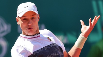 Međedović spasio meč loptu i slavio: Igraće u glavnom žrebu slavnog turnira