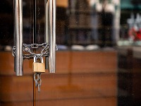 Poznati lanac prodavnica proglasio stečaj: Preko 200 radnika dobija otkaz!