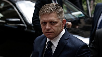 Vlada Slovačke: Premijer u životnoj opasnosti, sledeći sati KLJUČNI