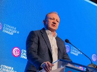 Đilas: Vučić i SNS režim dužni su da vrate građanima na hiljade evra jer pet godina odbijaju predlog da se smanje marže i kamate