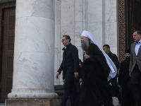 Vučić uoči puta u SAD tražio blagoslov od Porfirija