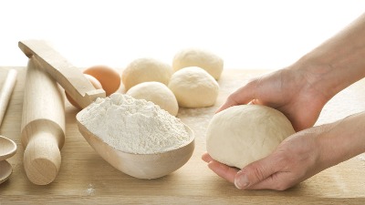 Kako da testo naraste za 15 minuta? Trik sa rernom koji ćete stalno koristiti