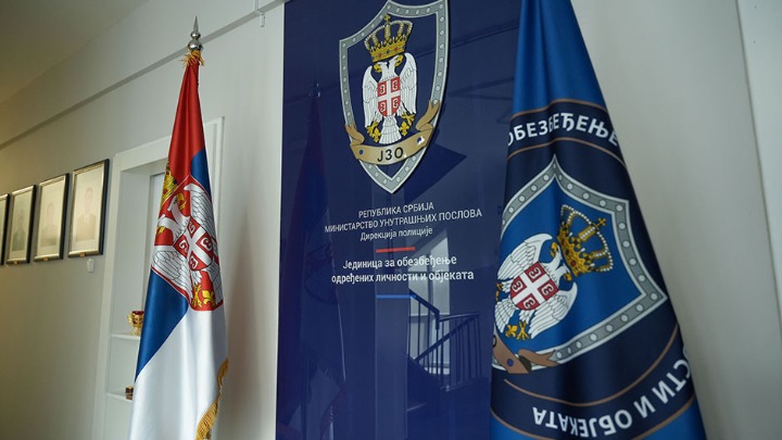 Pretukli ga Šarićevi policajci, sad silu pokazuje na protestima: Ko je Milan Vuković Baka - Kričkov čovek iz JZO?