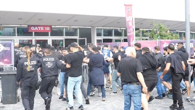 Pucnjava ispred stadiona, ima ranjenih: Uhapšeno više od 70 ljudi