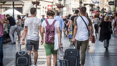 Stranaca je sve više u Srbiji - ima ih kao jedan grad