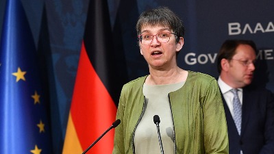 Ambasadorka Nemačke o Vučićevoj najavi blokade suda: Nedopustivi pokušaji uticaja na sudske postupke