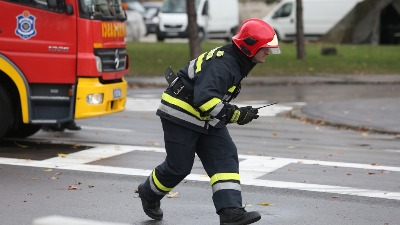 Požar na Dorćolu: Gori stara kuća u Francuskoj ulici (VIDEO)