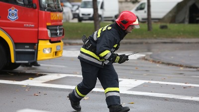 Dojava o bombi kod SC "Tašmajdan"? (VIDEO)