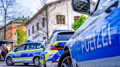Srbin vozio bez tablica i bez dozvole, pa nemačku policiju pokušao da podmiti sa 50 evra