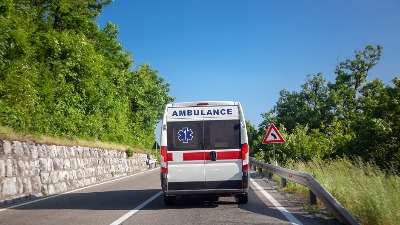 Sudar dva glisera: Jedna osoba poginula, sedam povređenih