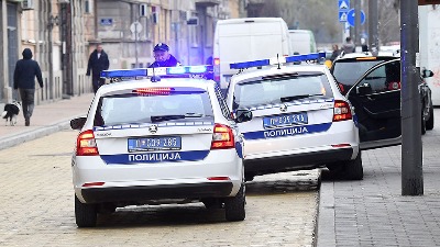 U lančanom udesu učestvovalo pet automobila, među njima i policijski (FOTO)