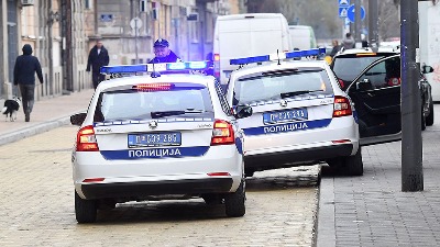 Užas u Borči: Maloletnik (16) bacio eksplozivnu napravu na prodavnicu