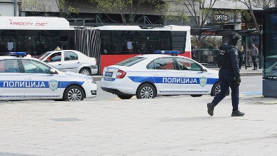 Devojka nožem napala policajca, on pucao u nju: Drama u Begoradu
