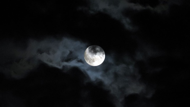 Danas je pun Mesec u Biku! 4 znaka će doživeti NEVEROVATAN OBRT 