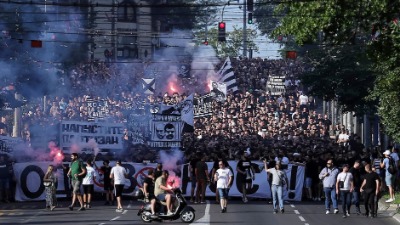 Protest Grobara: Stavili na "poternice" Vučelića i Vazuru