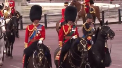 Sestra kralja Čarlsa otela šou na paradi, evo i zbog čega (VIDEO)