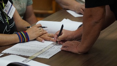 RASKRINKANA PREVARA Lažni potpisi za SNS, građani Kule uz studente (FOTO)
