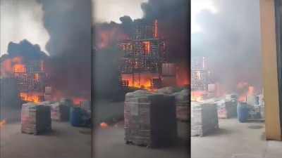 Zapalila se fabrika u Šidu: Odjekuju eksplozije, u toku evakuacija (FOTO i VIDEO)