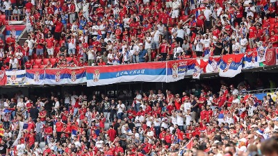 UEFA žestoko kaznila FSS zbog navijača