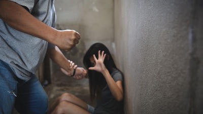 STRAŠNO Osam žena prijavilo nasilje za 24 sata na KiM, modni dizajner ranio suprugu pa se ubio