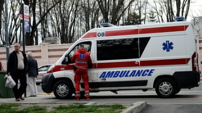 Vozila potpuno uništena: Teška nesreća na mostu kod Beške (FOTO)