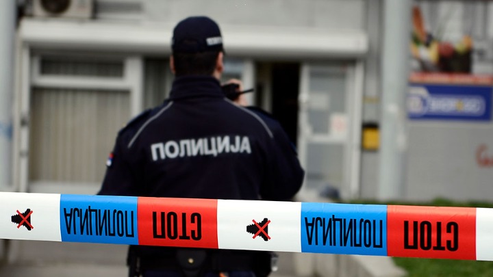 Krv na travnjaku, mrtva beba kod kontejnera: Jeziv prizor na bulevaru u Novom Sadu!