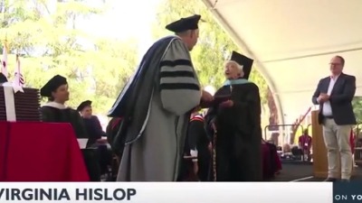 Diplomu čekala od Drugog svetskog rata i dočekala je (VIDEO)