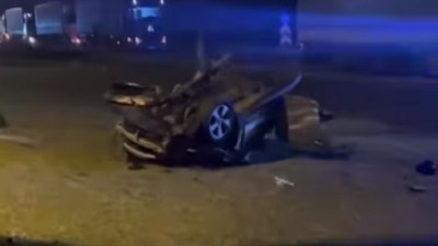 Težak udes automobila i dva kamiona, ima povređenih (VIDEO)