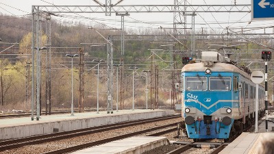 "Da li neko treba da strada na pružnom prelazu na Subotičkom putu da bi vlast postavila obećanu rampu i signalizaciju?"