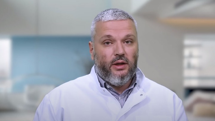 Kecmanović u sudnici pretio punomoćnici oštećenih, pa izjavio: "Nisam kriv, tužilaštvo me namešta"