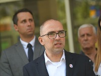 "Dejan Vuk Stanković mora hitno da bude razrešen zbog Prve niške gimnazije"