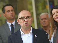 Šindić (SRCE): Antonijević je pravnik, morao bi da štiti zakone