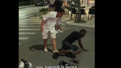SKANDAL Baloteli mrtav PIJAN padao po ulici (VIDEO)