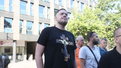"Država se raspada, tresu se oni koji su se bogatili uz SNS"