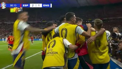 Gol za titulu: Ovako su Španci srušili Engleze (VIDEO) Gol za titulu: Ovako su Španci srušili Engleze (VIDEO)