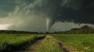 Dva tornada već pogodila Floridu, čeka se snažni uragan Milton (VIDEO)