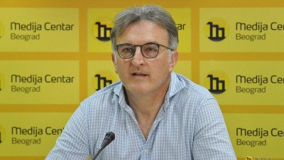 Cvejić: Vlasti odgovara da nacionalni mediji budu propagandni alat SNS