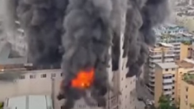 Stravičan požar u tržnom centru, šestoro poginulo (VIDEO)