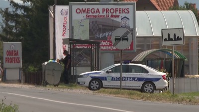 "U policiji sam": Javio se osumnjičeni za ubistvo policajca, tvrdi da su mu UKRADENA dokumenta "U policiji sam": Javio se osumnjičeni za ubistvo policajca, tvrdi da su mu UKRADENA dokumenta