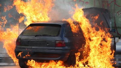 RAZNET SKUPOCENI AUTO Eksplozija POTRESLA Sremsku Mitrovicu