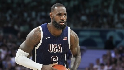 KRALJ PREPUŠTA KRUNU Lebron odlazi u penziju?