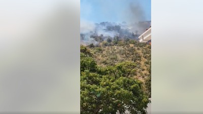 Ponovo gori u Sutomoru: Vetar razbuktao požar (VIDEO)