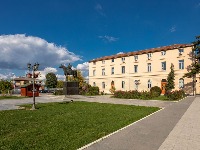 "Nemoj! Pusti nas napolje": Pojavio se snimak napada na posmatračice Crte (VIDEO)