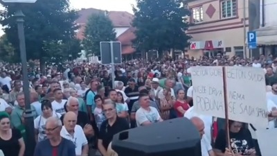 Na protest u Osečini izašlo više od ČETVRTINE građana