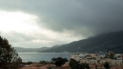 Ozbiljno upozorenje meterologa: Stižu superćelijske oluje, preti i tornado!