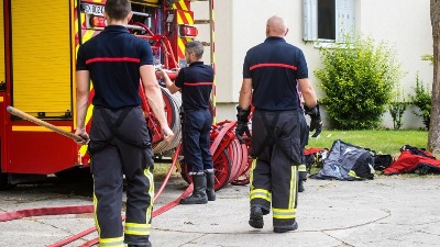 Čovek zarobljen u silosu, vatrogasci i policija na terenu