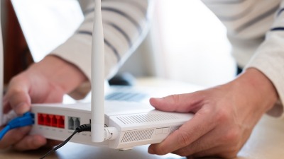  Nikada ne ostavljajte fabričku lozinku na ruteru: Evo kako komšije mogu drastično da vam obore brzinu neta