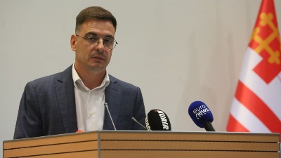 SSP Beograd: Bastać bez srama digao ruku za SNS predsednika opštine - pitanje koliko to dizanje ruke košta